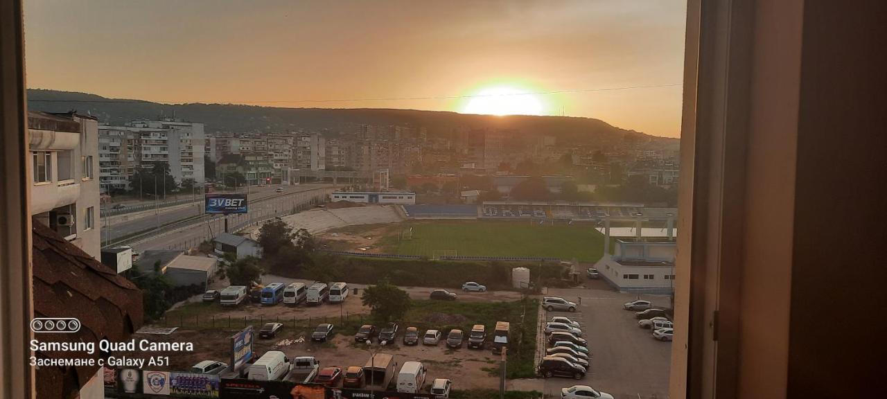 Синьо Лято Varna Buitenkant foto