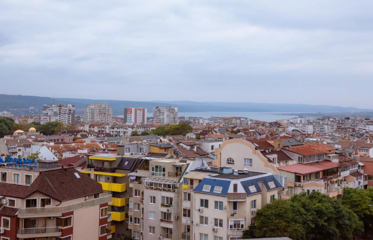 Синьо Лято Varna Buitenkant foto